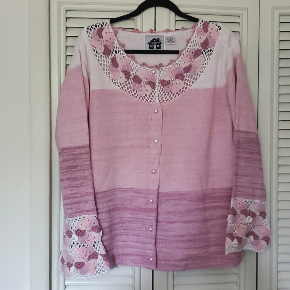 Like new! Vintage Storybook Knits Pinwheels & Flowers sweater
